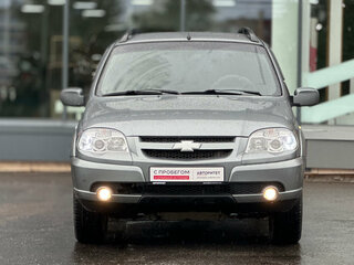 2011 Chevrolet Niva I Рестайлинг, серый, 389000 рублей, вид 3