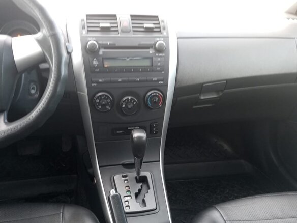 2012 Toyota Corolla X (E140, E150) Рестайлинг, серебристый, 1350000 рублей - вид 11