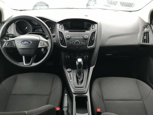 2018 Ford Focus III Рестайлинг, белый - вид 9