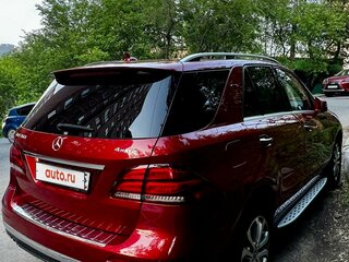 2017 Mercedes-Benz GLE 300 I (W166), красный, 4900000 рублей, вид 2