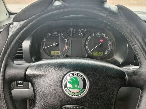 2004 Skoda Octavia I (A4) Рестайлинг, голубой, 380000 рублей - вид 7