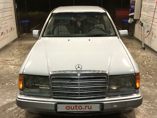 1991 Mercedes-Benz W124 200, серый, 130000 рублей, вид 1