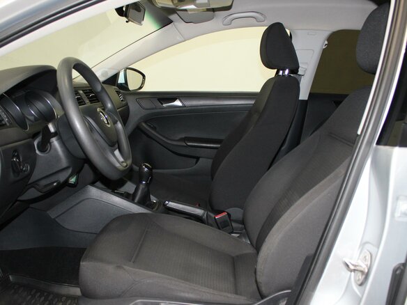 2015 Volkswagen Jetta VI Рестайлинг, серебристый - вид 11