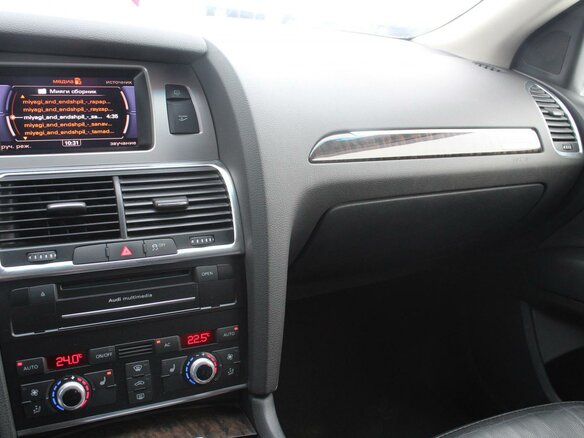 2010 Audi Q7 I (4L) Рестайлинг, белый - вид 11