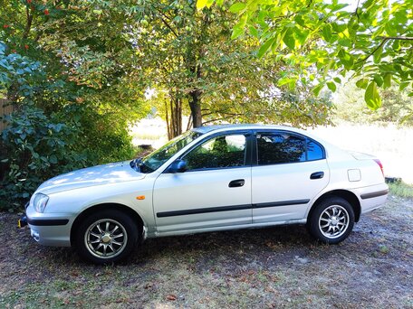 2004 Hyundai Elantra III (XD2) Рестайлинг, серебристый, 300000 рублей, вид 4
