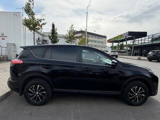 2018 Toyota RAV4 IV (XA40) Рестайлинг, чёрный, 2500000 рублей, вид 5