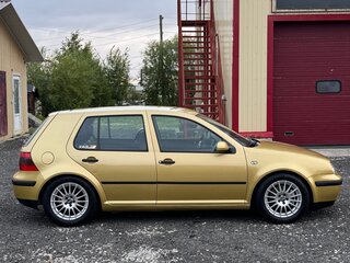 1999 Volkswagen Golf IV, золотистый, 650000 рублей, вид 4