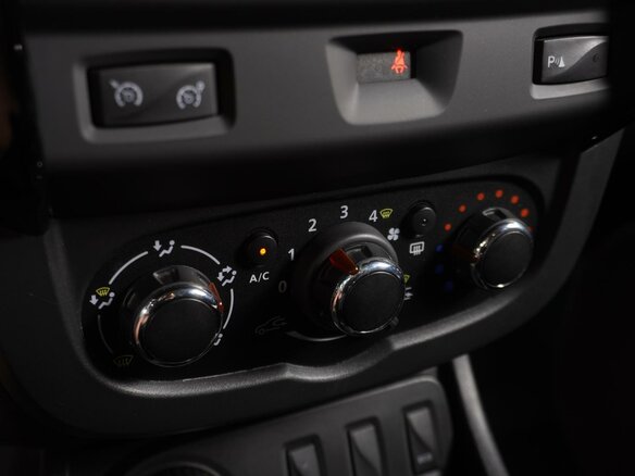 2019 Renault Duster I Рестайлинг, серебристый - вид 14