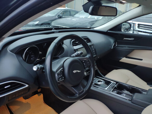 2016 Jaguar XE EcoBoost I, чёрный - вид 15