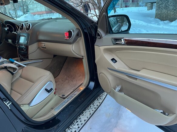 2010 Mercedes-Benz M-Класс 350 II (W164) Рестайлинг, чёрный, 1550000 рублей - вид 5