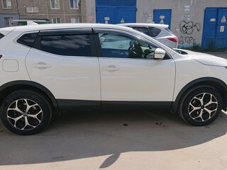 2019 Nissan Qashqai II Рестайлинг, белый, 2000000 рублей, вид 4