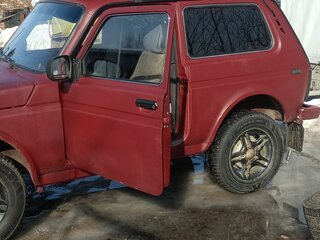 2011 Lada (ВАЗ) 2121 (4x4) I Рестайлинг, пурпурный, 500000 рублей, вид 3