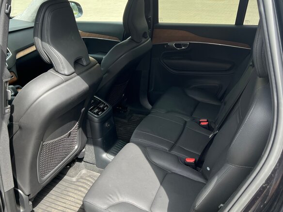 2023 Volvo XC90 Recharge II Рестайлинг 1, чёрный, 4000000 рублей - вид 16
