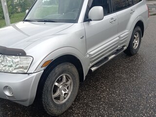 2002 Mitsubishi Montero III, серебристый, 680000 рублей, вид 4