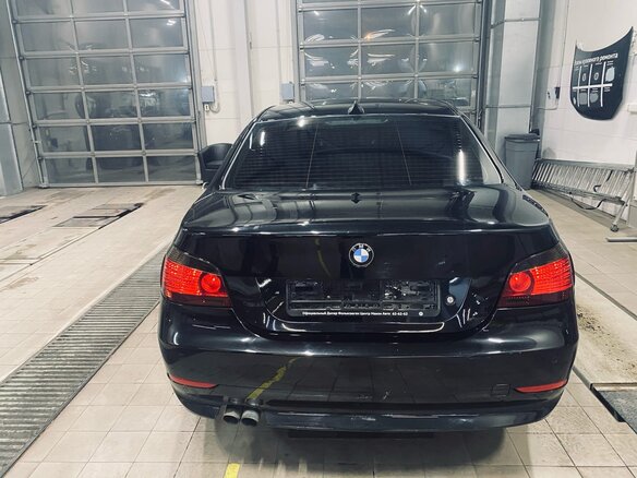 2006 BMW 5 серии 525xi V (E60/E61), чёрный - вид 5