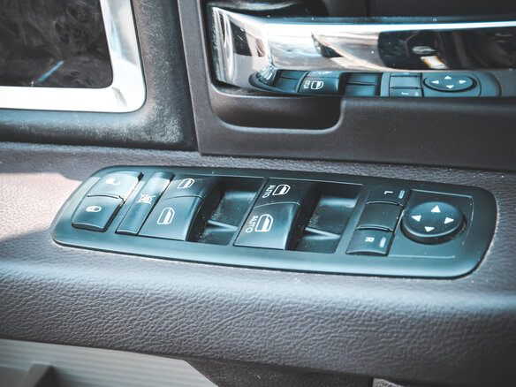 2012 Dodge RAM IV (DS/DJ), красный - вид 15