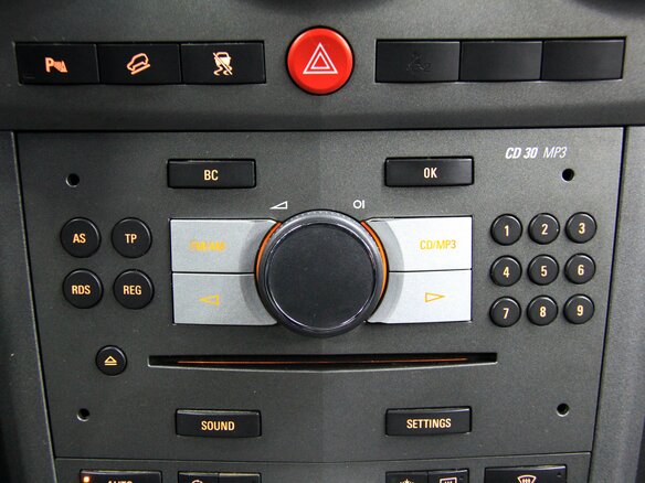 2011 Opel Antara I, чёрный, 960000 рублей - вид 26