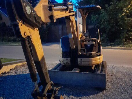 2016 Komatsu PC38, оранжевый, 1750000 рублей, вид 2