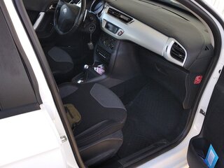 2011 Citroen C3 II, белый, 630000 рублей, вид 5