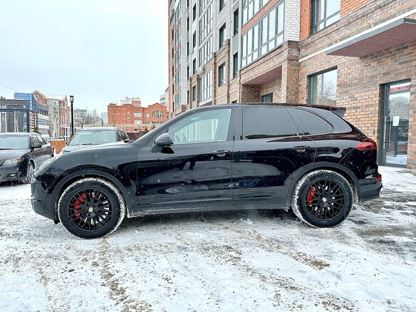 2014 Porsche Cayenne Diesel II Рестайлинг (958), чёрный, 5400000 рублей - вид 2