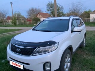 2013 Kia Sorento II Рестайлинг, белый, 1450000 рублей, вид 1