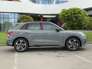 2026 Audi Q3 35 TFSI II (F3), серый, 3795000 рублей, вид 5