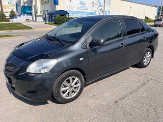 2007 Toyota Yaris II, серый, 750000 рублей, вид 1