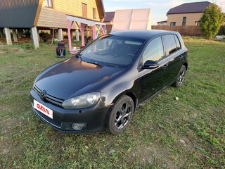 2010 Volkswagen Golf VI, чёрный, 500000 рублей, вид 2