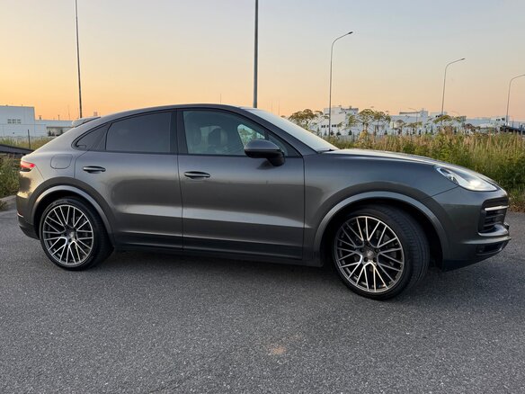2020 Porsche Cayenne Coupé III, серый, 8100000 рублей - вид 5