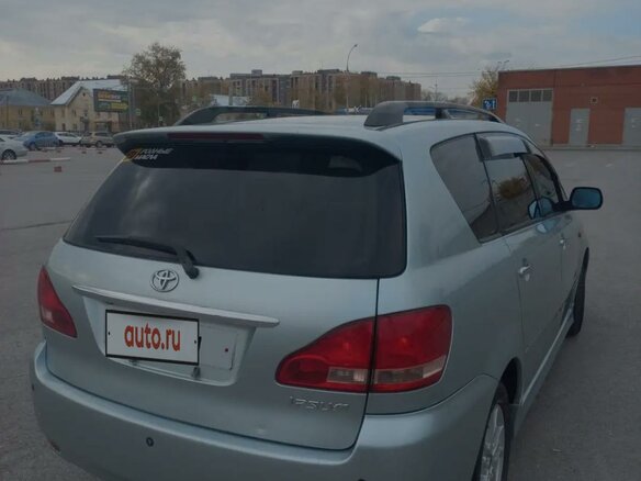 2001 Toyota Ipsum II (M20), зелёный, 950000 рублей - вид 3