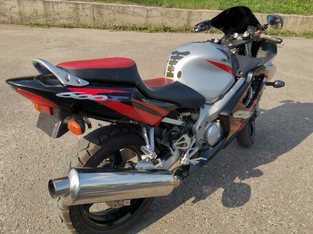 2003 Honda CBR 600F, серебристый, 400000 рублей, вид 2