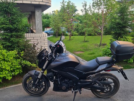 2021 Bajaj Dominar 400, чёрный, 450000 рублей, вид 1
