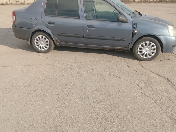 2008 Renault Symbol I Рестайлинг 2, серый, 260000 рублей - вид 1