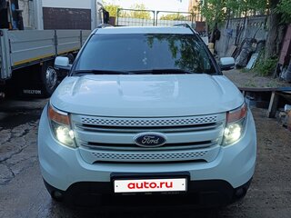 2013 Ford Explorer V, белый, 1740000 рублей, вид 2