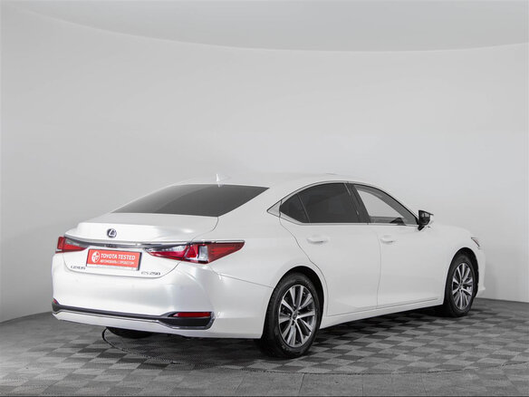 2019 Lexus ES 250 VII, белый - вид 4
