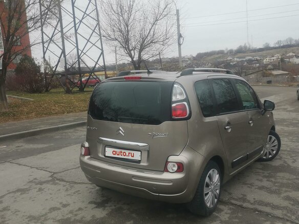 2010 Citroen C3 Picasso I, золотистый, 590000 рублей - вид 3