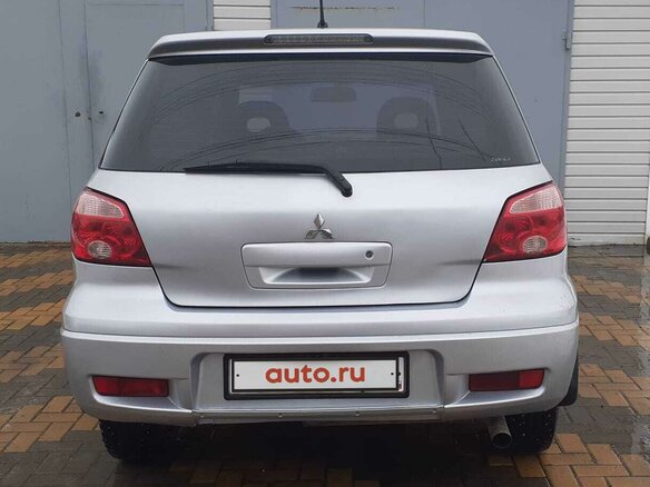 2004 Mitsubishi Outlander I, серебристый - вид 2