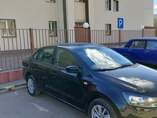 2011 Volkswagen Polo V, чёрный, 829999 рублей, вид 3