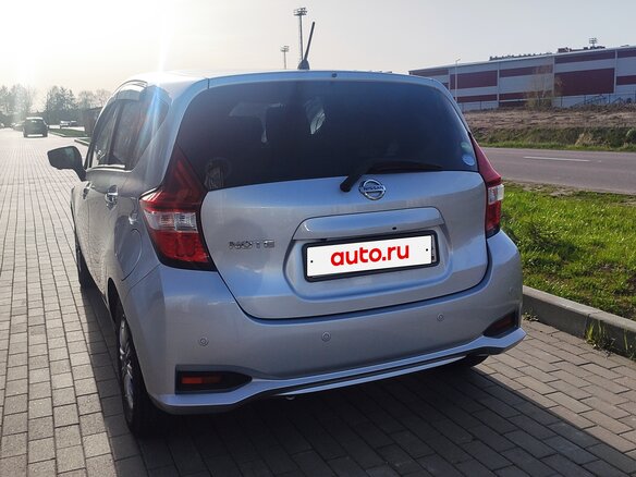 2018 Nissan Note II Рестайлинг, серебристый, 1000000 рублей - вид 6