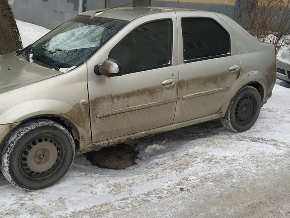 2011 Renault Logan I Рестайлинг, бежевый - вид 1