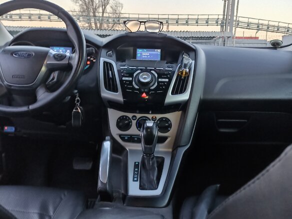 2011 Ford Focus III, серый, 955000 рублей - вид 9
