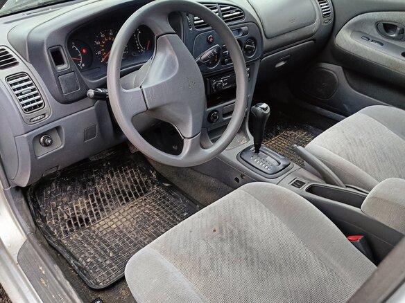 2000 Mitsubishi Mirage V, серебристый, 189999 рублей - вид 5