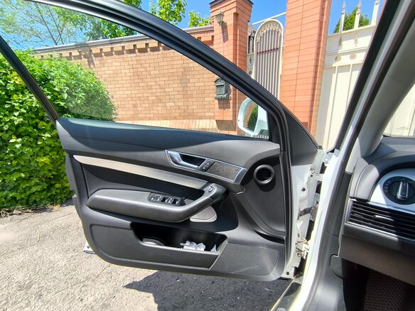 2011 Audi A6 III (C6) Рестайлинг, белый, 1300000 рублей - вид 11