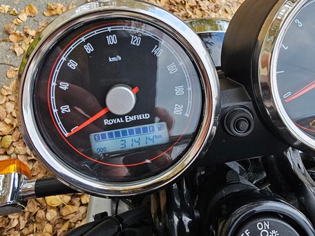 2023 Royal Enfield Interceptor, чёрный, 610000 рублей, вид 3