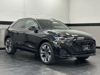 2023 Audi Q8 55 TFSI I (4M), чёрный, 11010311 рублей, вид 1