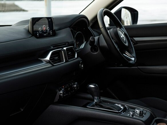 2017 Mazda CX-5 II, белый, 2690000 рублей - вид 6