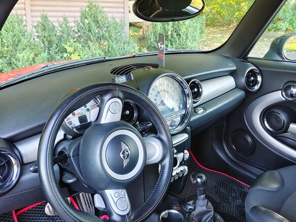 2008 Mini Hatch Cooper S II (R56), красный, 730000 рублей - вид 4