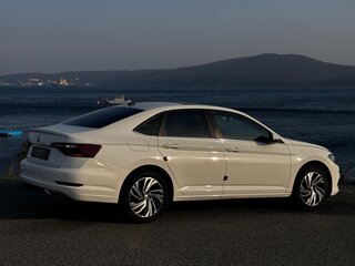2022 Volkswagen Jetta VII Рестайлинг, белый, 1500000 рублей, вид 3