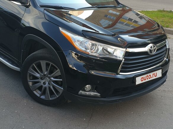 2014 Toyota Highlander III (XU50), чёрный - вид 1