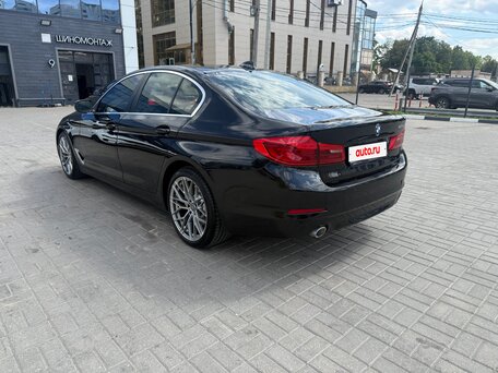 2019 BMW 5 серии 520d VII (G30/G31/G38), чёрный, 2790000 рублей, вид 3